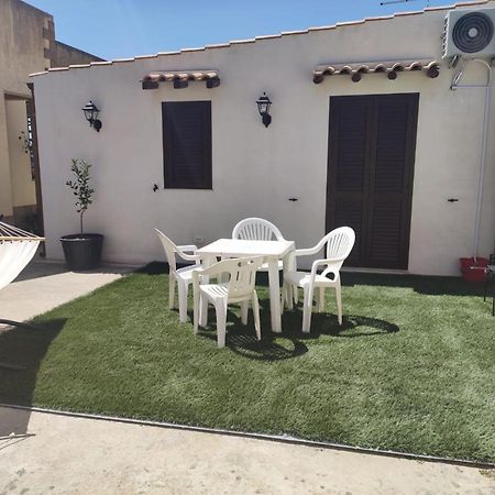 Casa Rosy Apartment San Corrado di Fuori Екстериор снимка