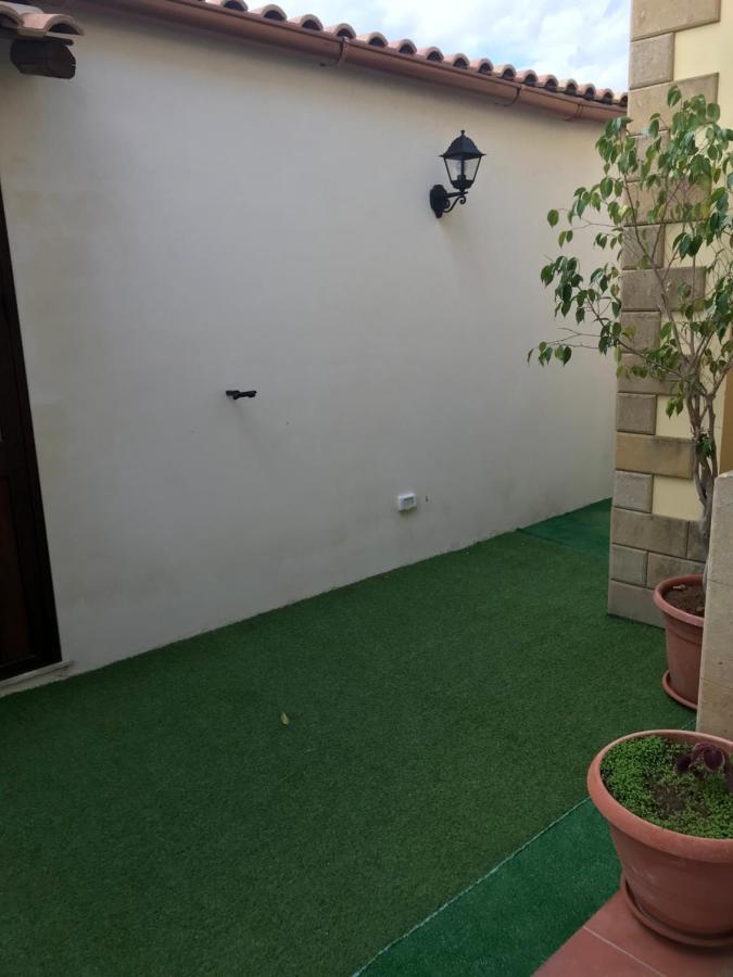 Casa Rosy Apartment San Corrado di Fuori Екстериор снимка