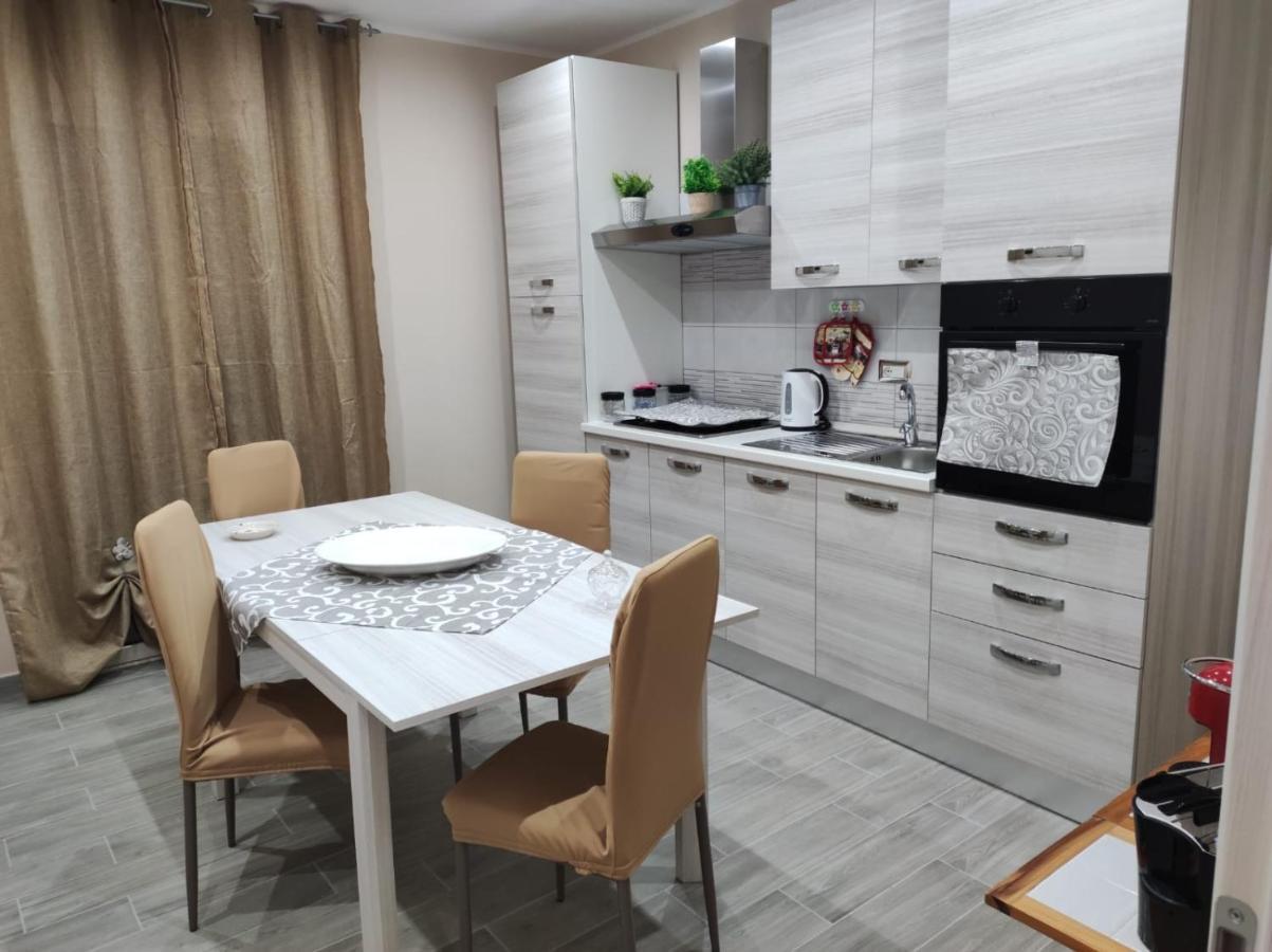 Casa Rosy Apartment San Corrado di Fuori Екстериор снимка