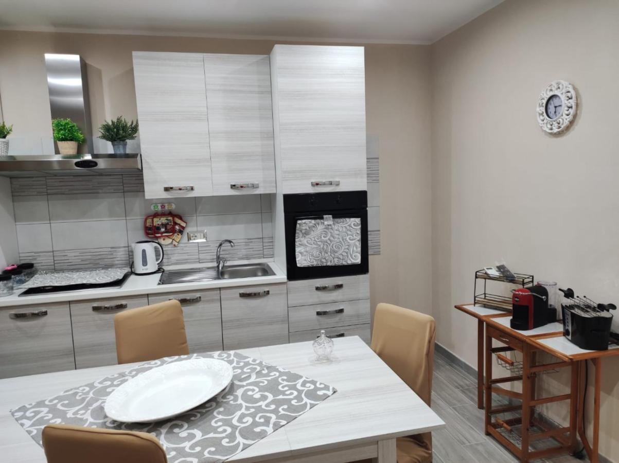 Casa Rosy Apartment San Corrado di Fuori Екстериор снимка