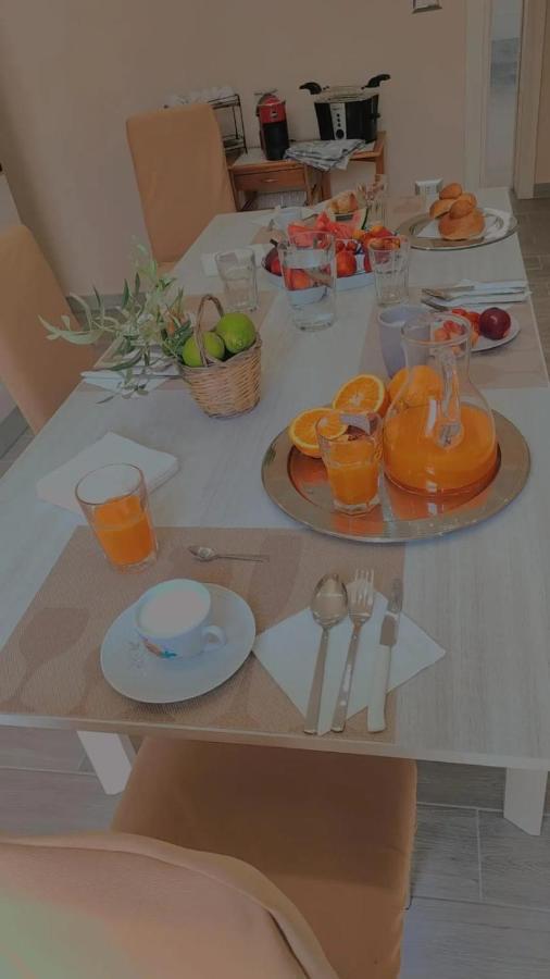 Casa Rosy Apartment San Corrado di Fuori Екстериор снимка
